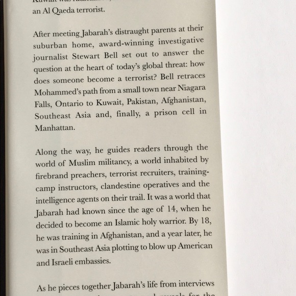 Book bundle 3 for 15$ - Picture 2 of 4